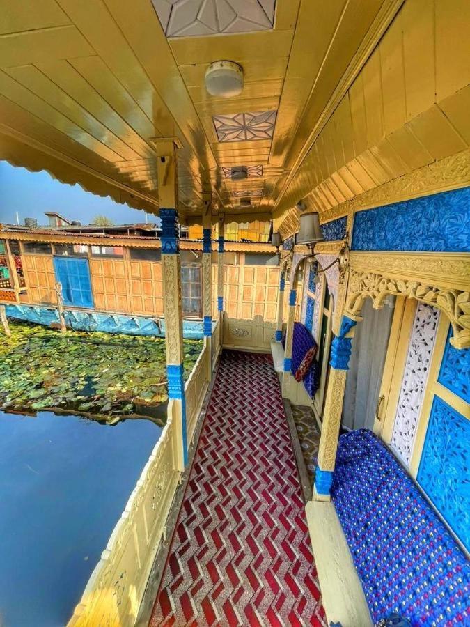 Lalarukh Group Of Houseboats Hotel Srinagar  Exterior photo